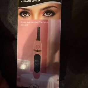 Pink Electric Eyelash Curler